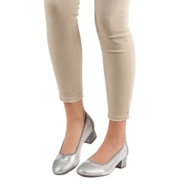 Vinceza Pumpe s ravnom petom siva 1