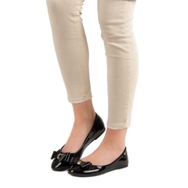 Lakirane balerine s mašnom VINCEZA crna 2