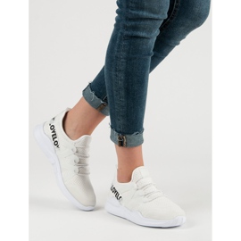 Bijele tekstilne sportske cipele bijela 2