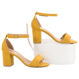 Super Mode Elegantne sandale od antilopa žuta boja 1