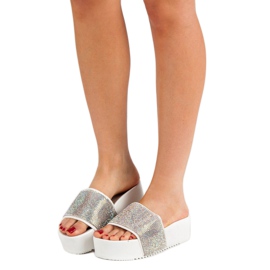 Marquiz Modne papuče na platformi bijela višebojan 1