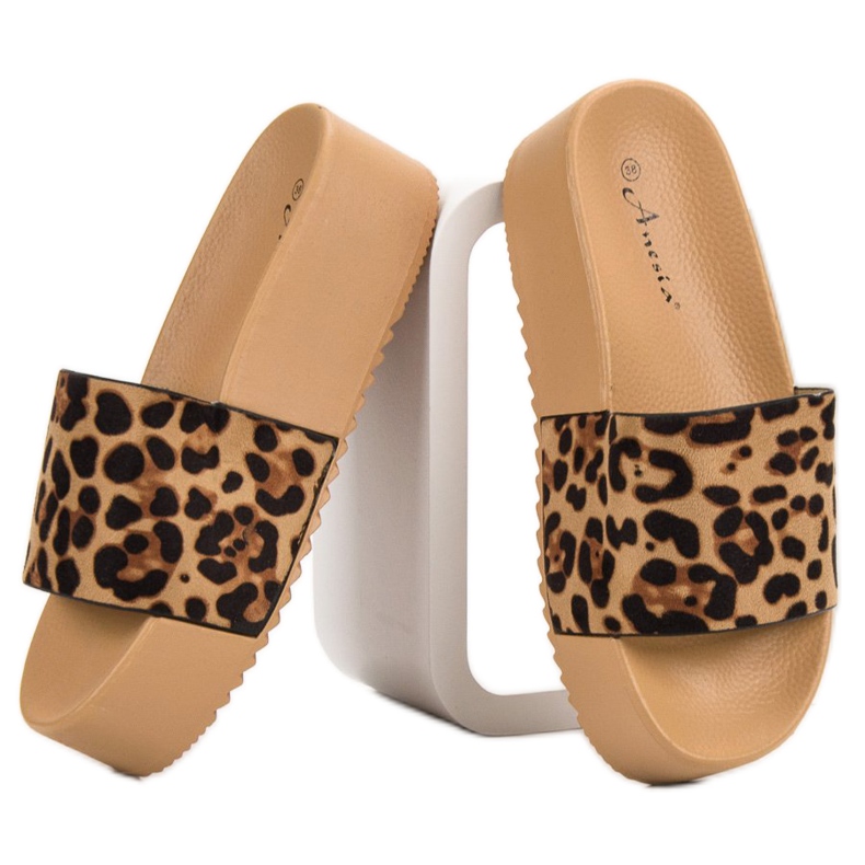 Anesia Paris Papuče od antilopa na platformi smeđa 1