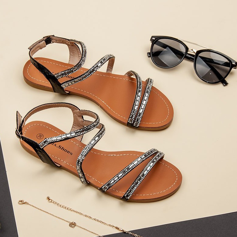 L. Lux. Shoes Ravne sandale s kubnim cirkonijem crna 2