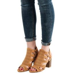 Goodin Modne sandale od senfa žuta boja 2