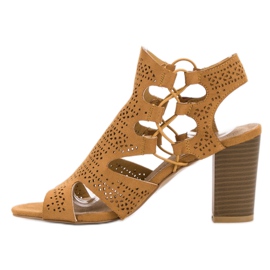 Goodin Modne sandale od senfa žuta boja 1