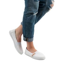 Udobni VICES Slipony bijela 2