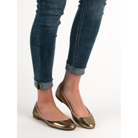 SHELOVET Zlatna balerina 1