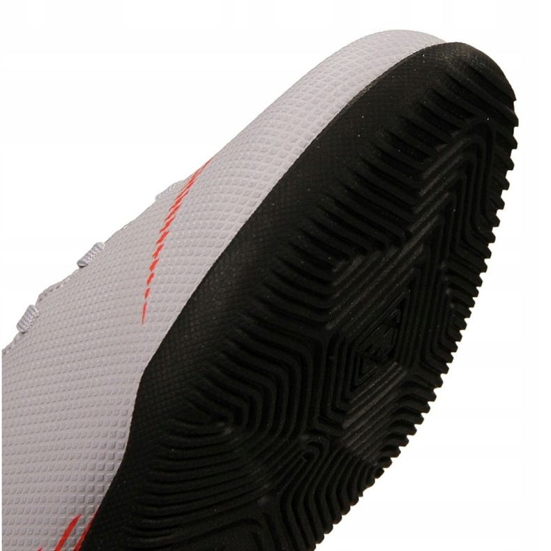 Sobne cipele Nike Mercurial Vapor 12 Club Gs Ic Jr AH7354-060 višebojan bijela 2