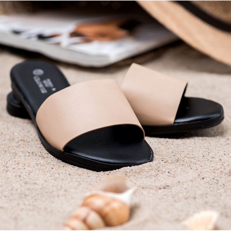 Clowse Klasične bež papuče 1