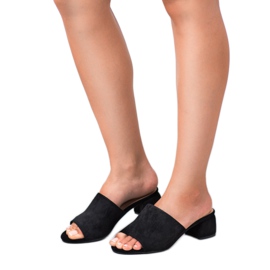 Papuče od antilopa na VINCEZA postu crno 1