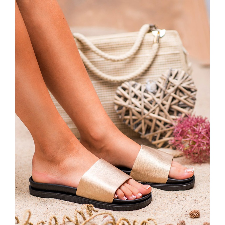 Clowse Zlatne ženske papuče zlatni 1