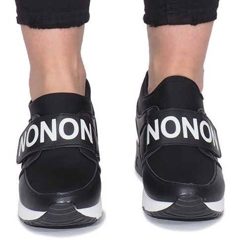 Crne sportske tenisice na klinu Monon crna 1