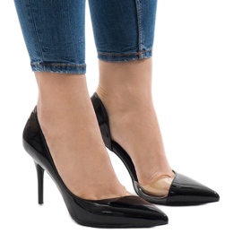 Asimetrične štikle sa lakiranim crnim lakom GH11541 crno 1