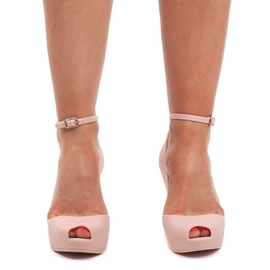 Meliski Otvoreni klin PT67 Bež 2