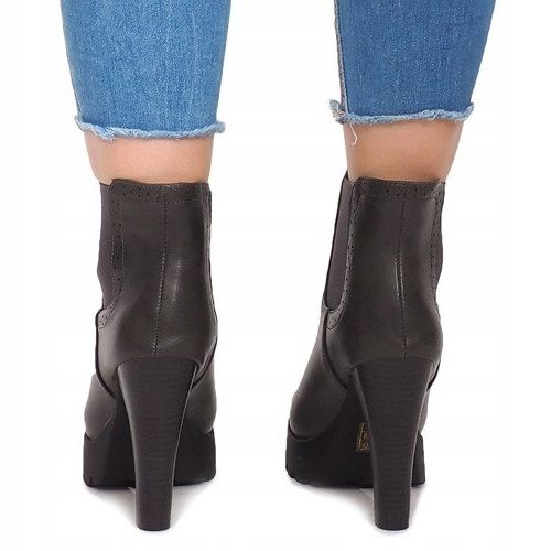 Otvorene čizme na stupu B2901-PB Siva 2