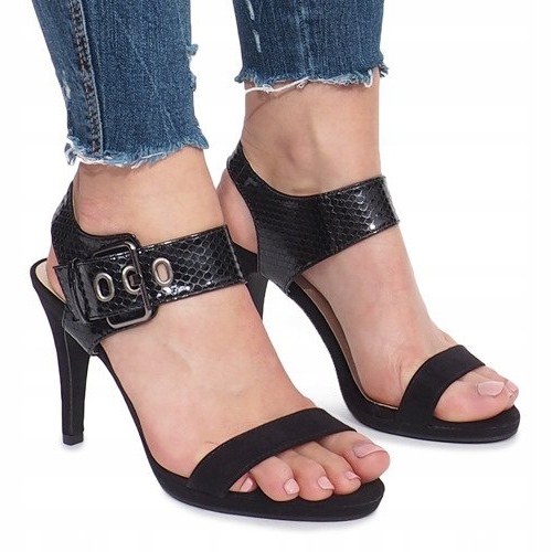 Crne sandale na stupu Colier crno 2