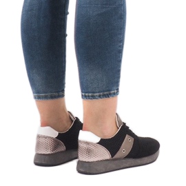 Crne sportske tenisice s mrežicom 5510-1 crna 1