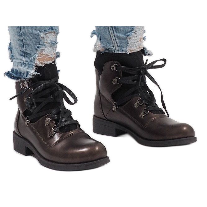 Smeđe čizme na vezanje HQ8775 smeđa 1