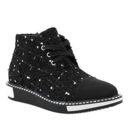 Crne čizme na vezanje TS1811 crna 1