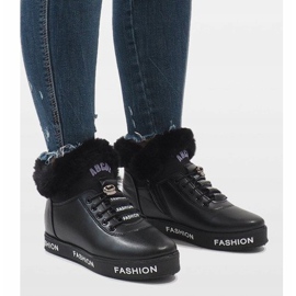 Crne čizme s podstavom od krzna GF-ZM106 crno 1