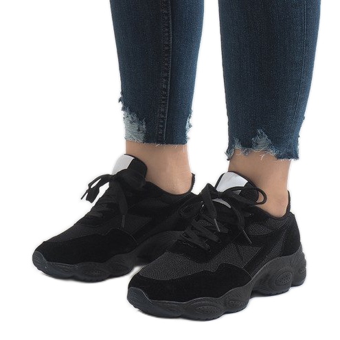 Crne sportske cipele E-102 crno 1