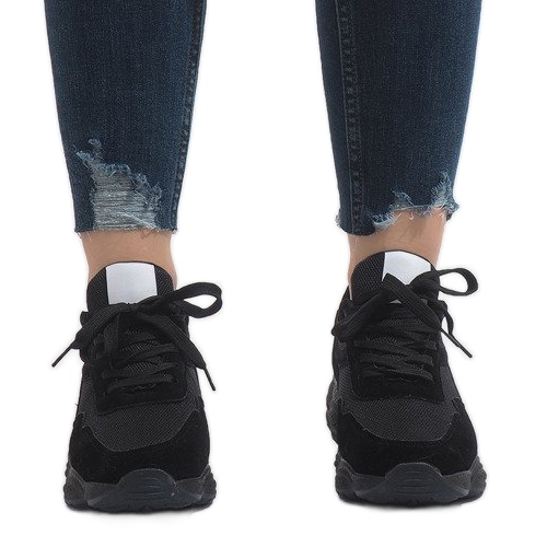 Crne sportske cipele E-102 crna 2