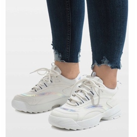 Modne bijele sportske cipele BO-62 bijela 1