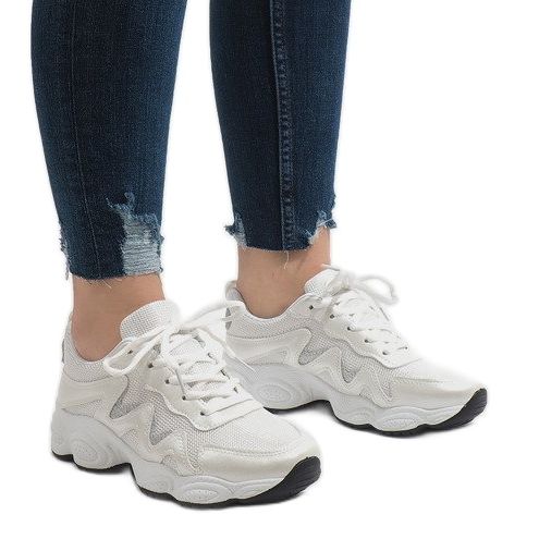 Modne bijele sportske cipele KB-153 bijela 2