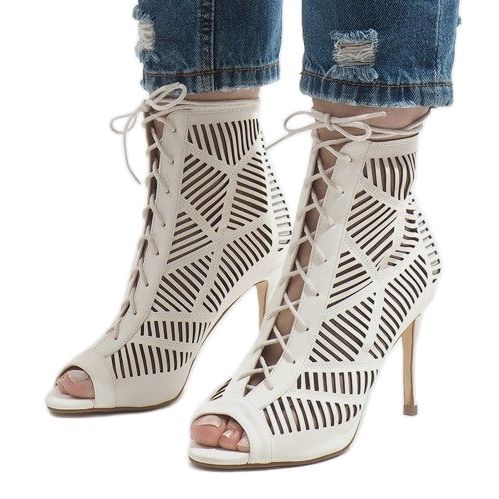 Bijele čizme na pribadači 1610-225 bijela 1