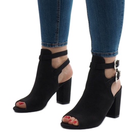 Crne čizme na postu 173-853 crna 1