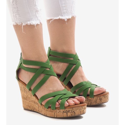 Zelene sandale na klin P2424A-47 zelena 1
