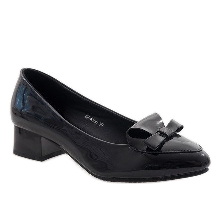 Crne štikle GF-A166 crno 1