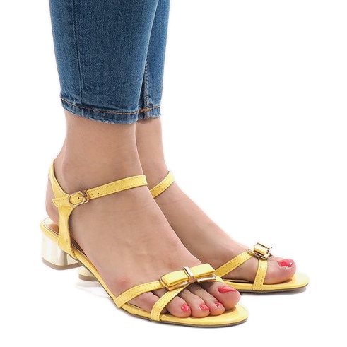 Žute sandale na visoku petu 88-3 žuta boja 1