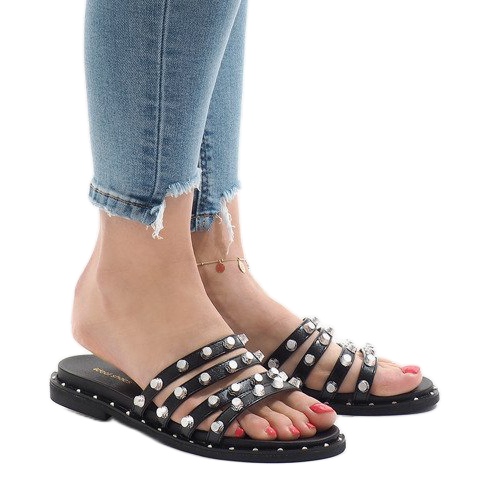 Crne papuče s klinovima LK-2802 crno 1