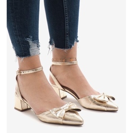 Zlatne sandale na petu 1702-2 zlatna 1