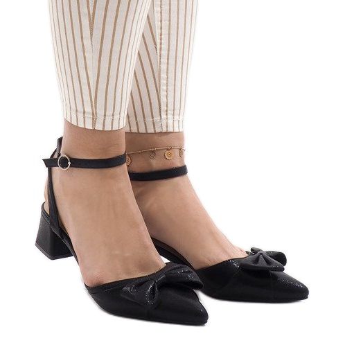 Crne sandale na visoku petu 1702-2 crno 1