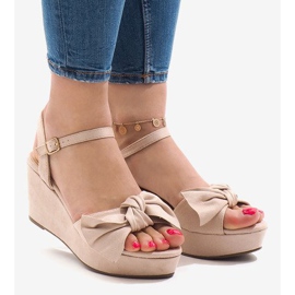 Ružičaste sandale na klin s mašnom F055 crvena 2