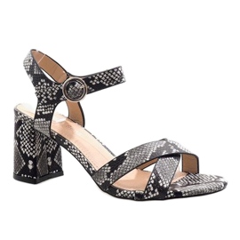 Zmijske sandale na antilopu X-116 crno raznobojna 1