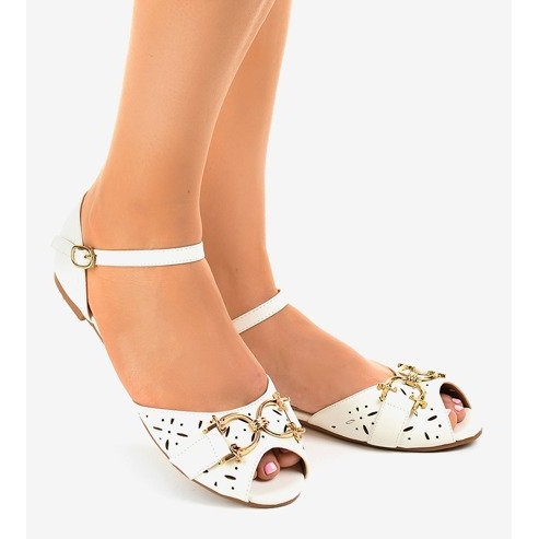 Bijele sandale s kopčom GF-180 bijela 1