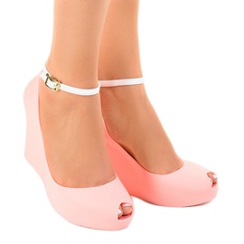 Ružičasta gumena melissa otkrivena KM06-9 1