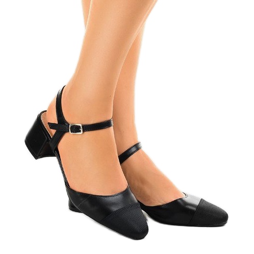 Crne pumpe na stupu 5095 crno 1