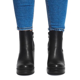 Čizme na petu s elastičnom X9098 crnom crna 1