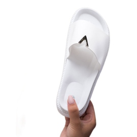 SHELOVET Papuče na platformi bijela 2