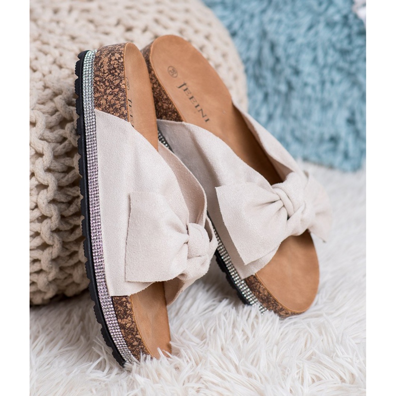 SHELOVET Papuče od antilopa s kristalima bež 2