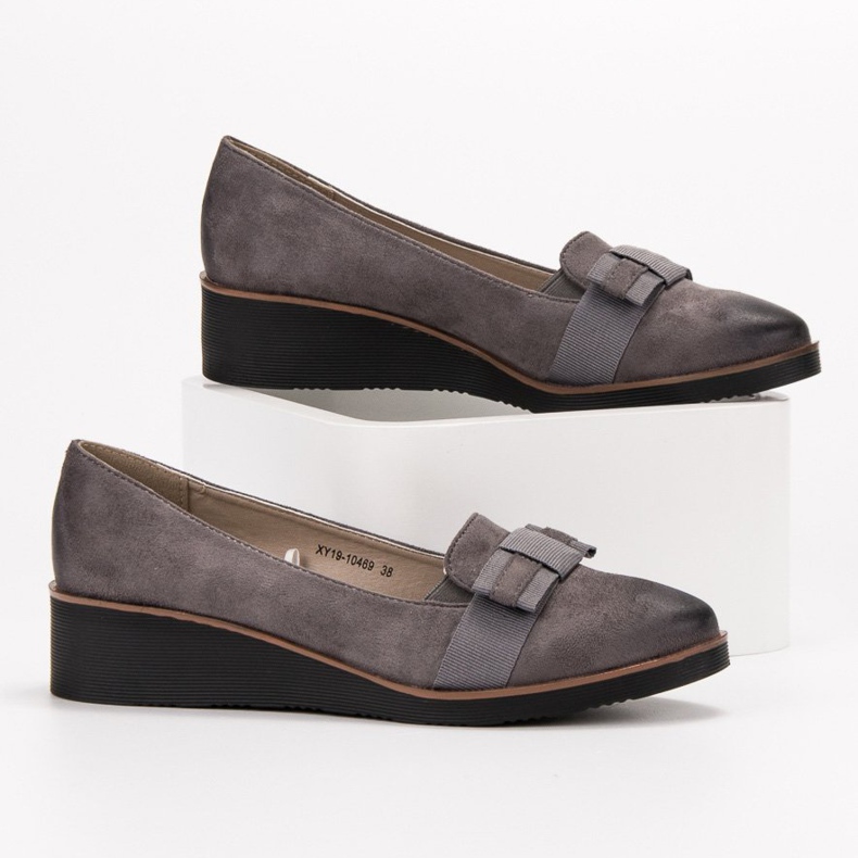 Pumpe s lukom VINCEZA siva 1