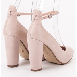 Ideal Shoes Pumpe pričvršćene kopčom smeđa 2