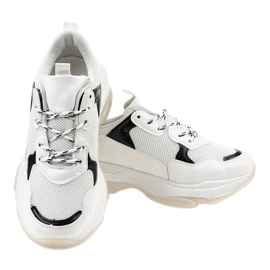Bijele sportske cipele, tenisice MM-7 bijela 3