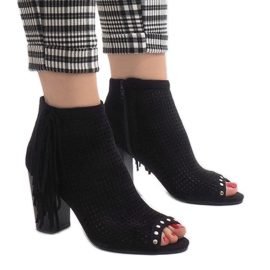 Crne ažurne boho čizme AF-9 crno 1