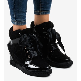 Modne crne tenisice na klin KLS-109-3 crna 1