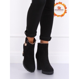 Crna M319 Crna štikla 1